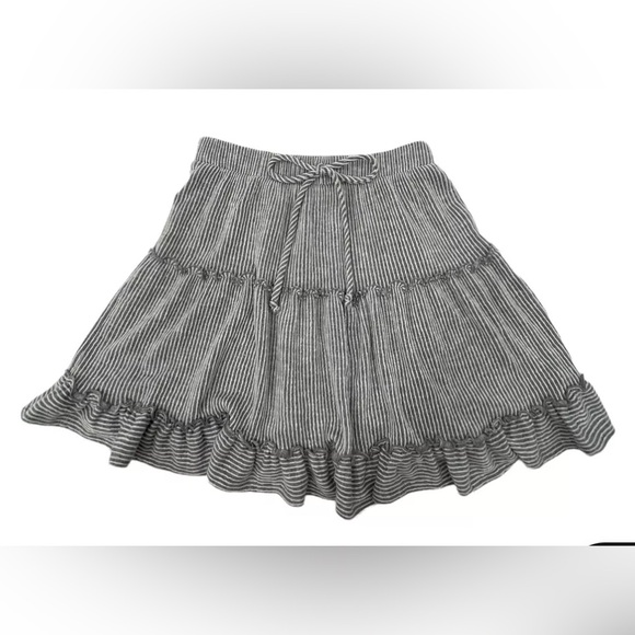 Caution to the Wind Black & White Striped Ruffled Mini Stretch Waist Size Large - Picture 3 of 8